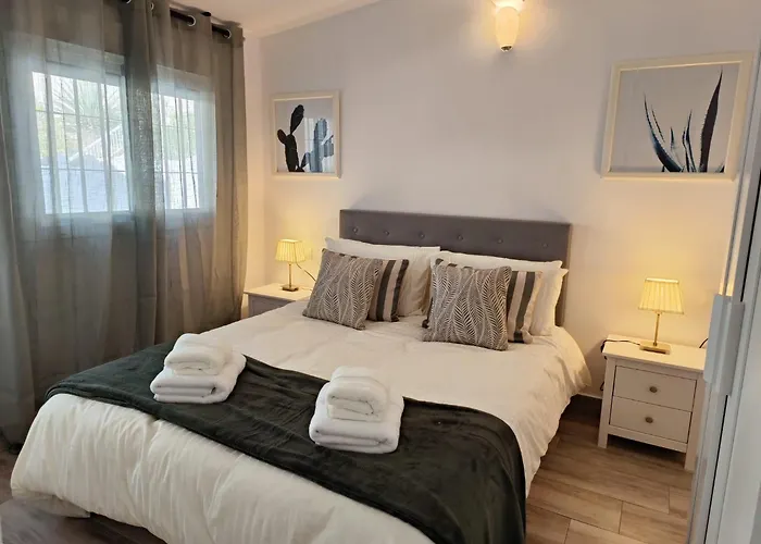 Sea View Apartment In Benalmadena